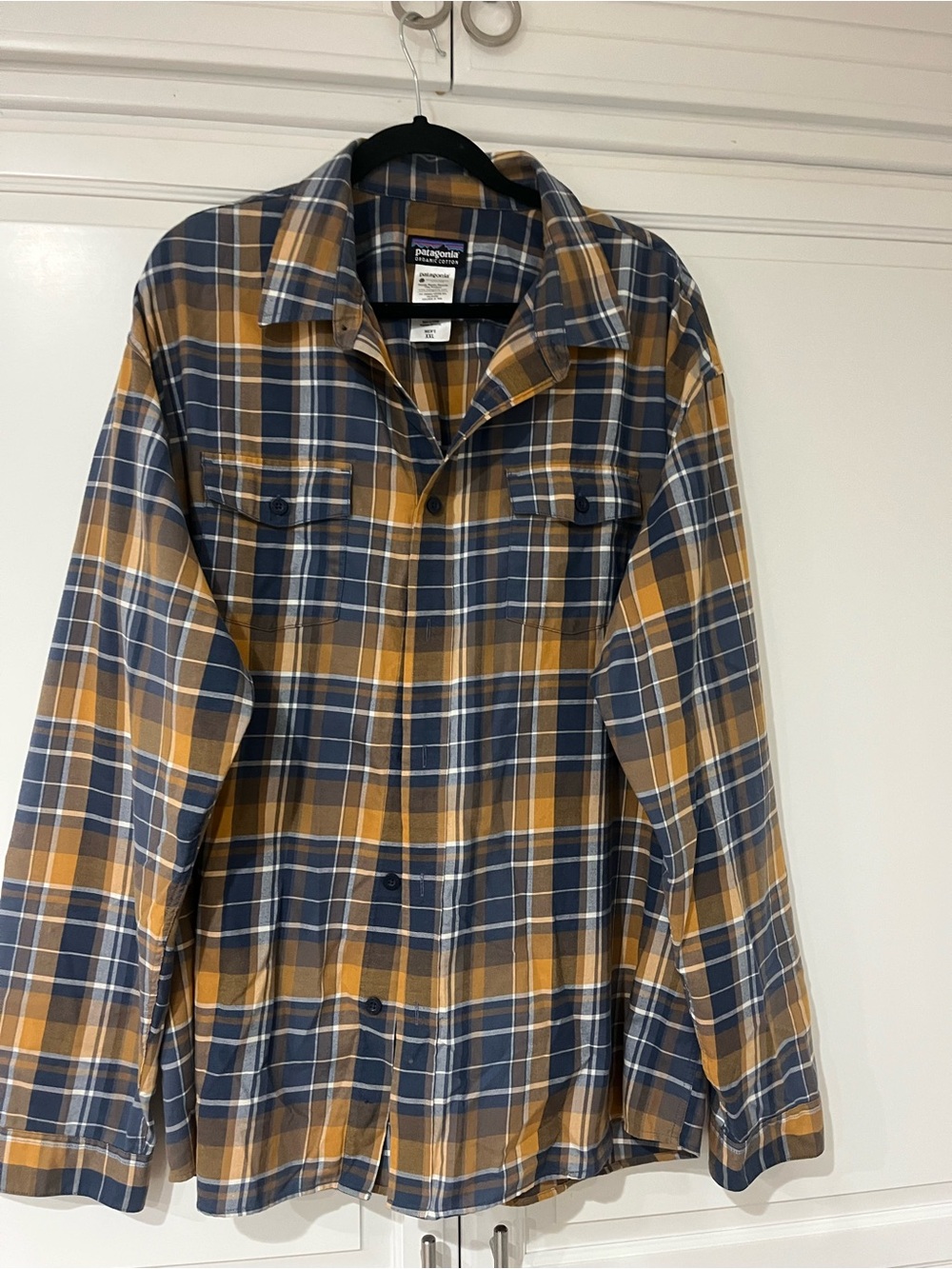 Patagonia Men’s Navy and Mustard Plaid Organic Cotton Button-Down Shirt XXL